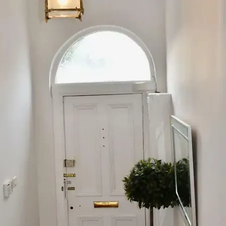 펜션 Chic 2 Bedroom Victorian 더블린