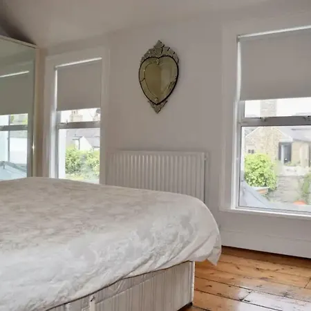 Chic 2 Bedroom Victorian 펜션 *
